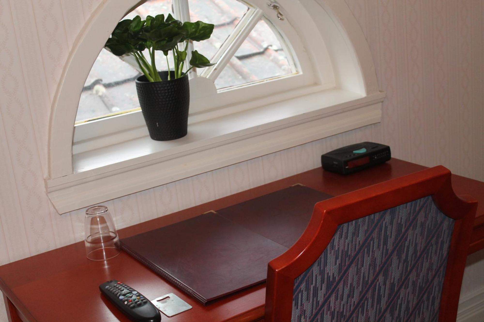 Hotell Mikaelsgarden Vårgårda 객실 사진